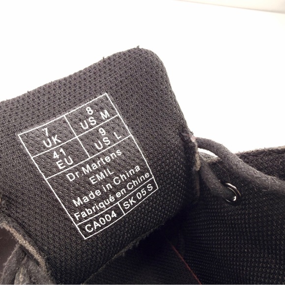 Dr. Martens Black Leather Unisex Emil Lace Up Chukka Boot - Picture 11 of 11